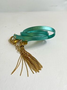 TEAL GREEN LEATHER TRIPLE WRAP BRACELET 18k GO TASSEL LOBSTER CLAW ADJUSTABLE
